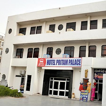 Hotel Pritam Palace Hisar Экстерьер фото