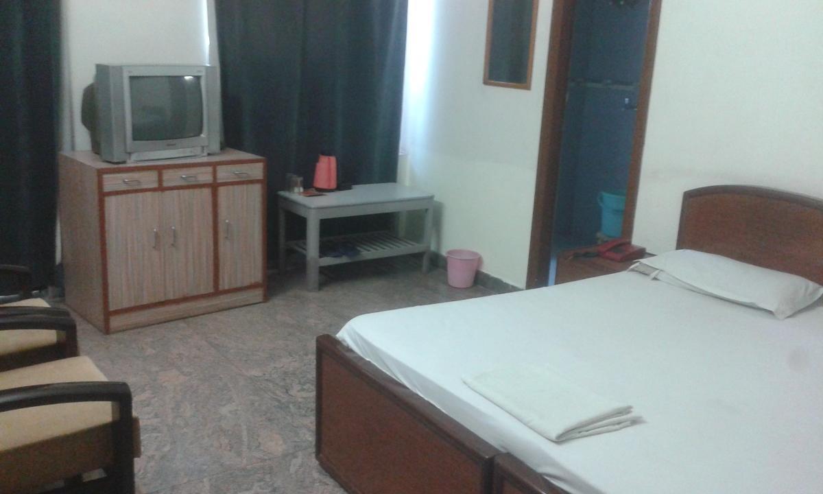 Hotel Pritam Palace Hisar Экстерьер фото