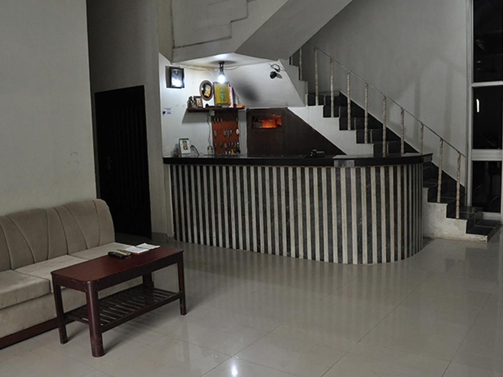 Hotel Pritam Palace Hisar Экстерьер фото